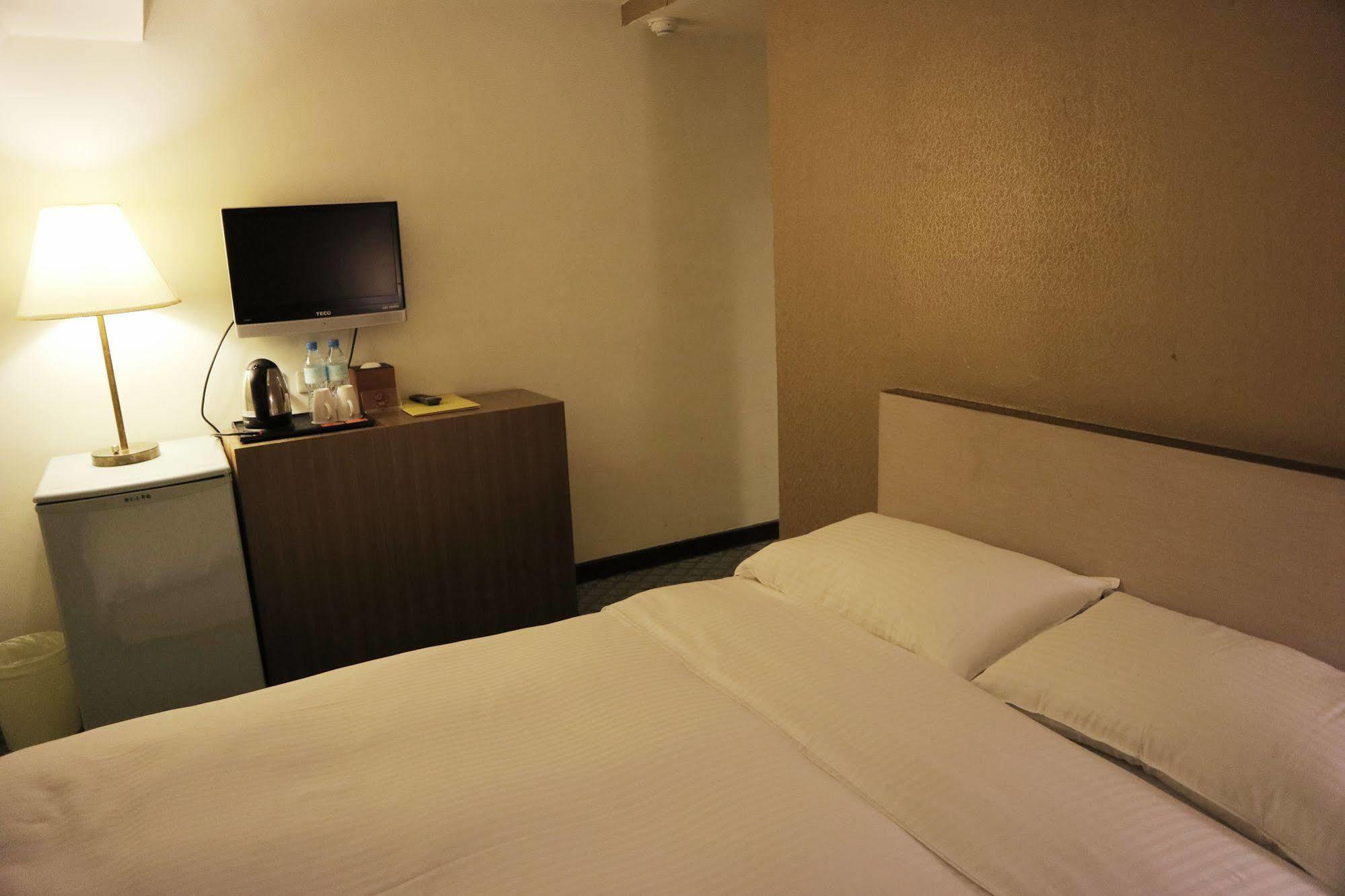 New World Hotel Đài Bắc Ngoại thất bức ảnh